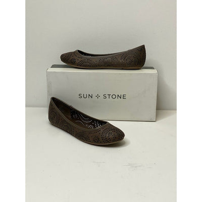 Sun + Stone Flats 5.5 Taupe Cutout Design