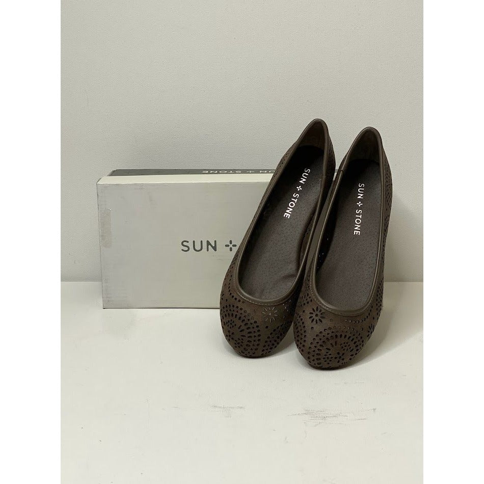 Sun + Stone Flats 5.5 Taupe Cutout Design